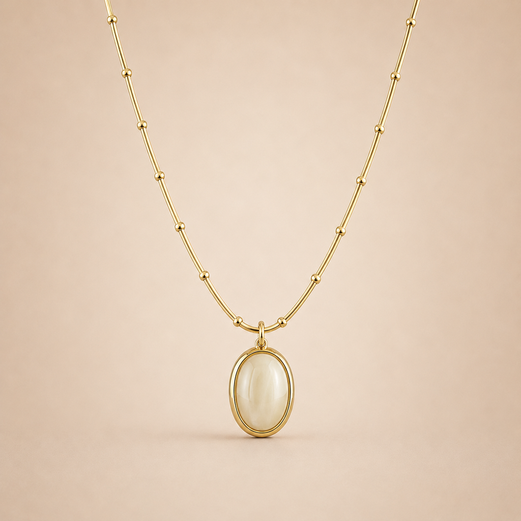 Oval Pearl Gold Necklace