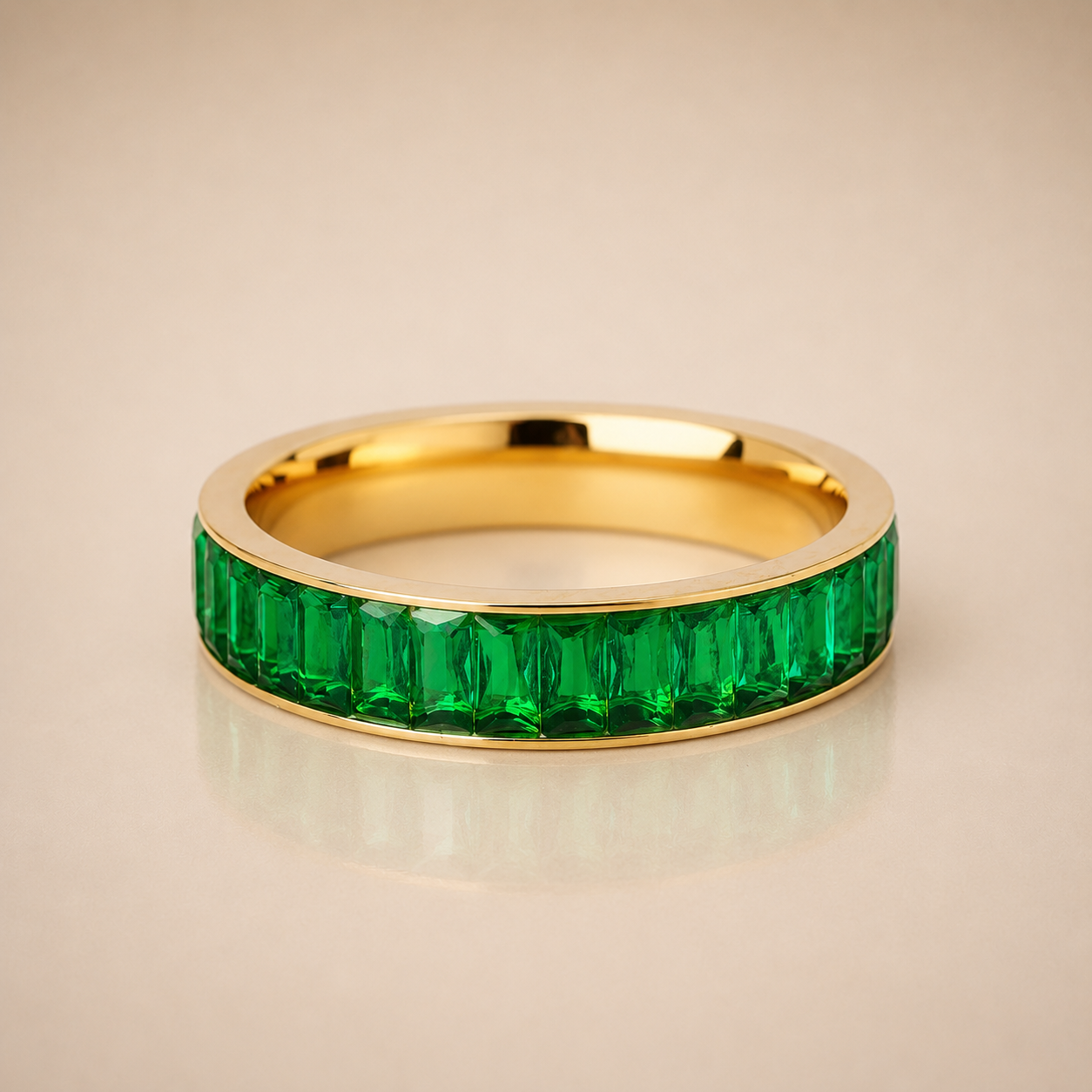 Emerald Glow Ring