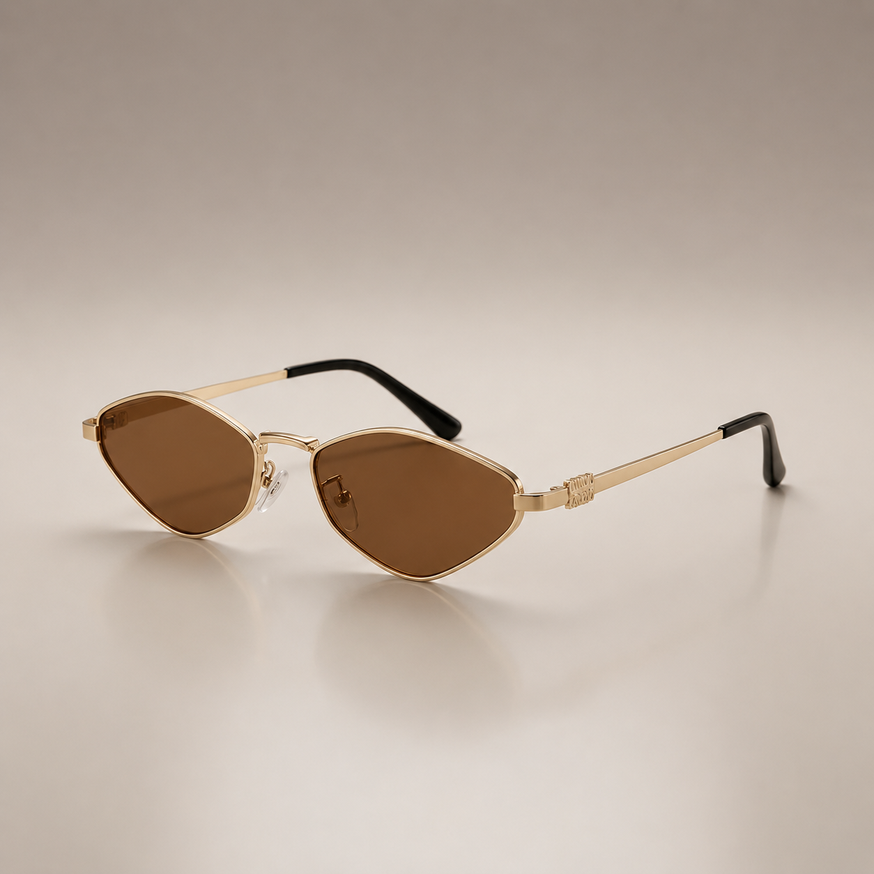 Small Frame Metal Rhombus